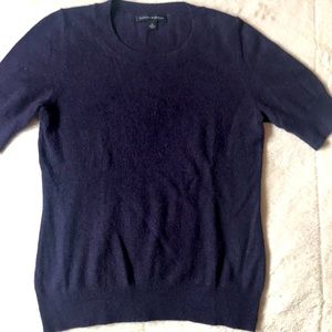 Short sleeved plum sweater, small